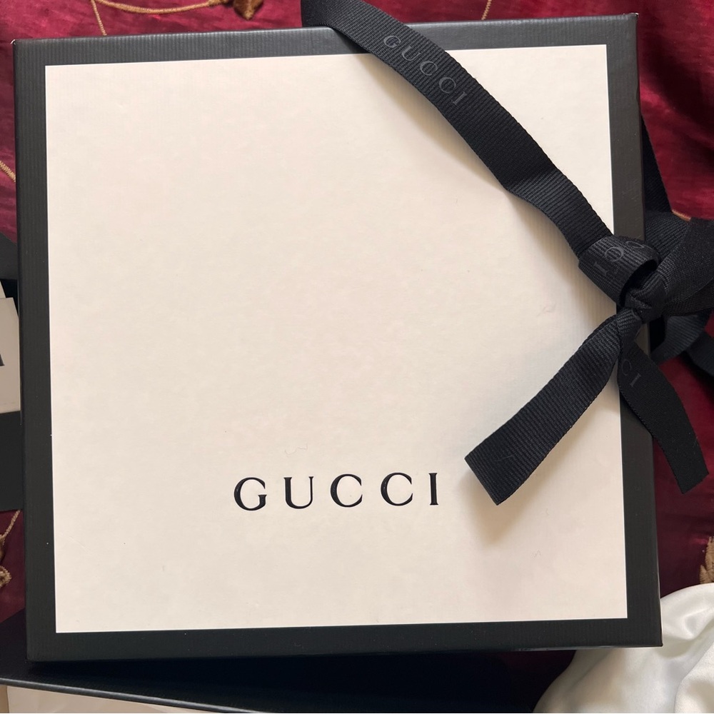 Gucci Black Belt with silver GG - Picture 6 of 8